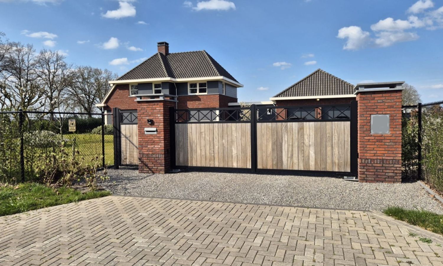 Houten poorten